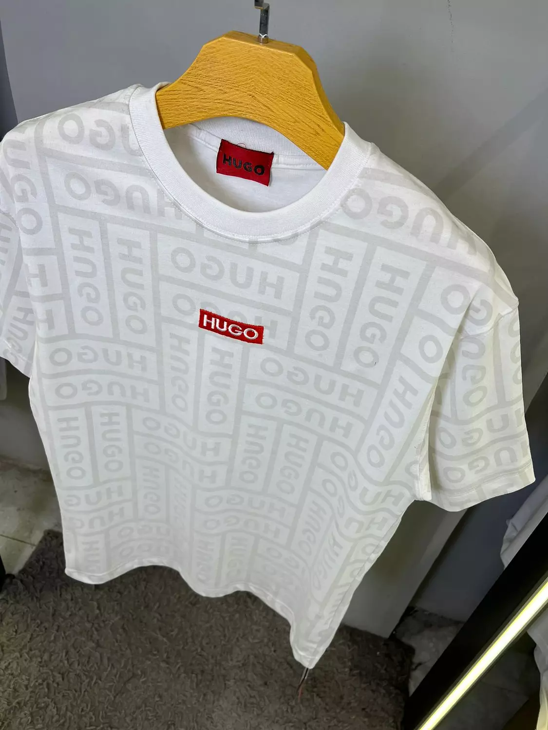 HUGO BOSS TSHIRT / 1376 5
