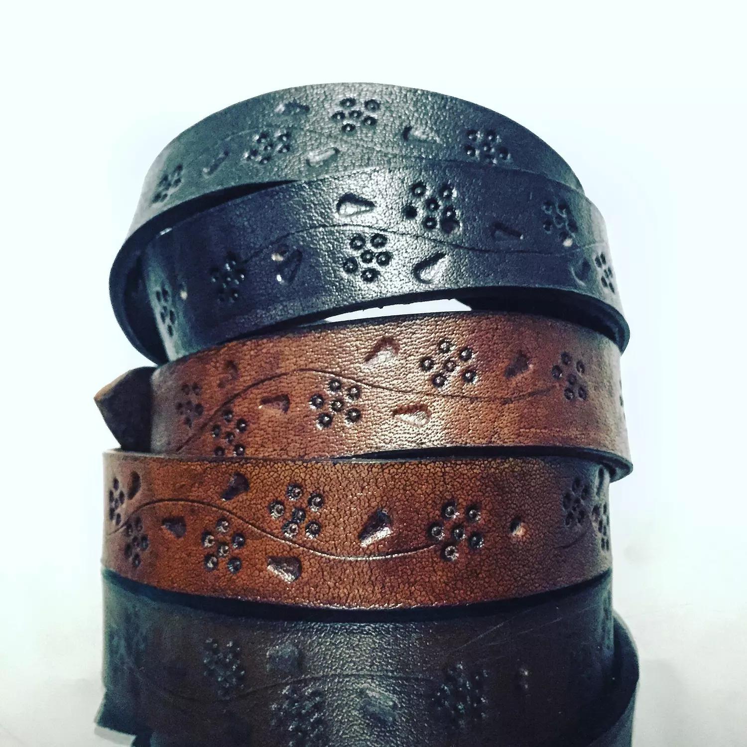 Tooled leather belt - Floral vine hover image