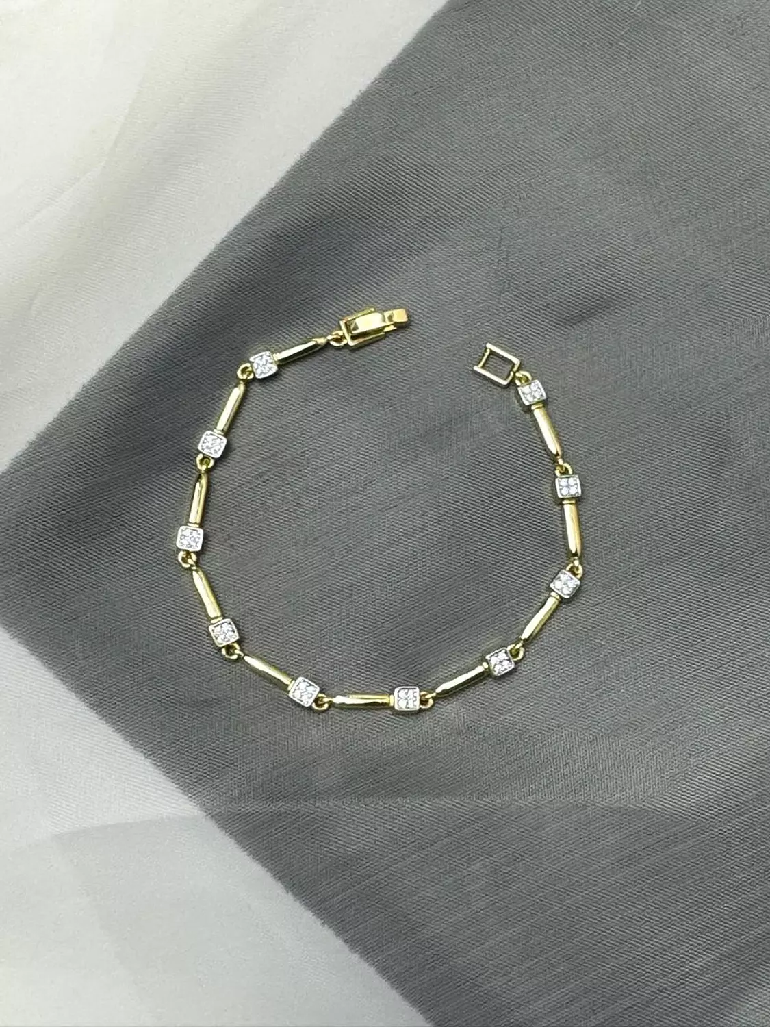 Cristal Bracelet 3 hover image