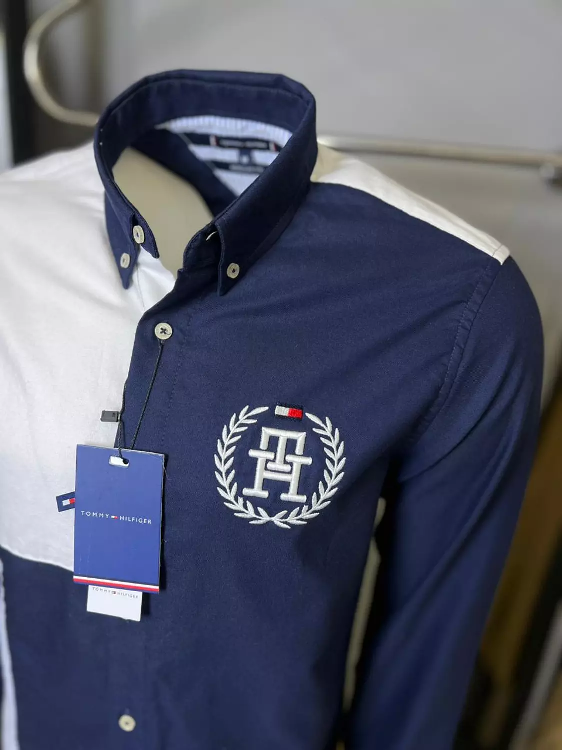 TOMMY HILFIGER SHIRT / 1475 4