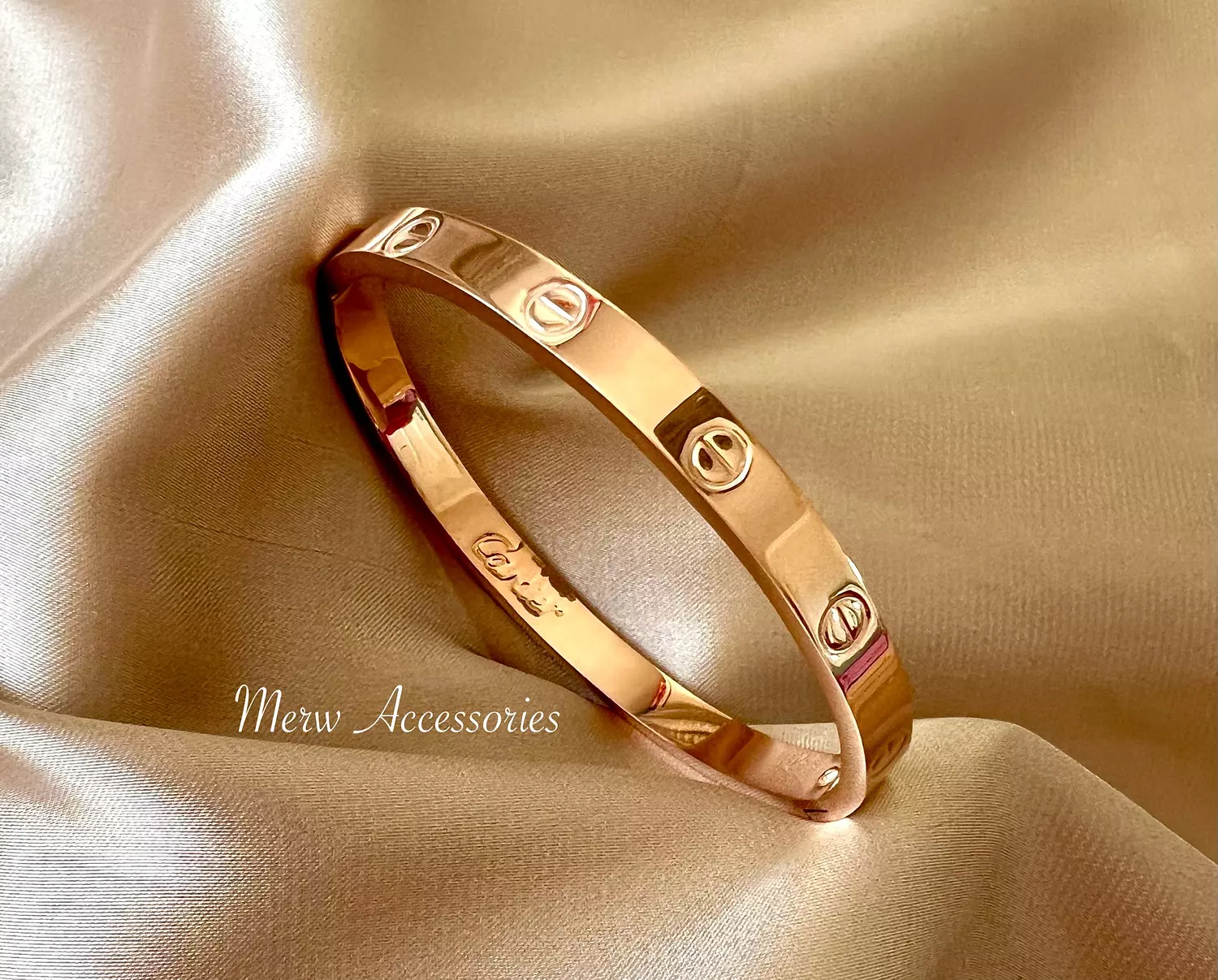 Rose gold bangle  image