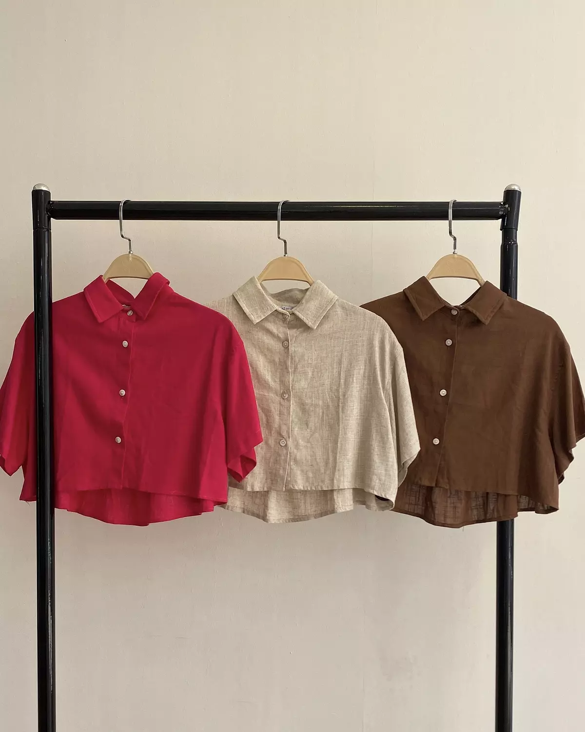 Crop shirt div image