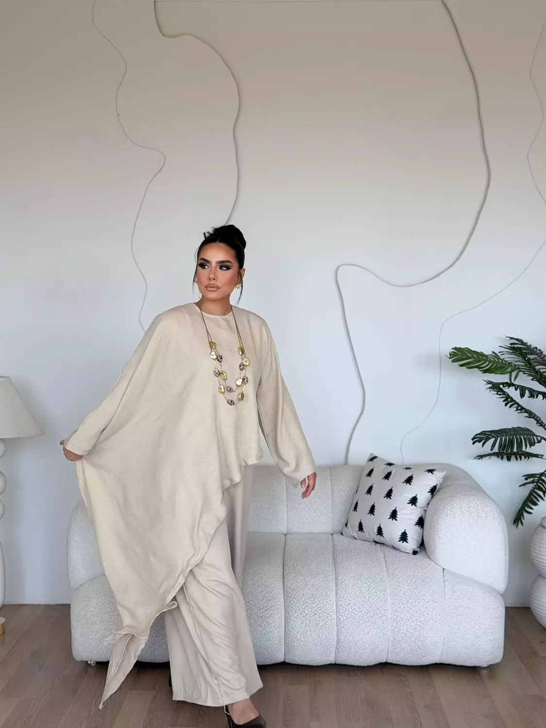 The Flowy Set In Beige hover image