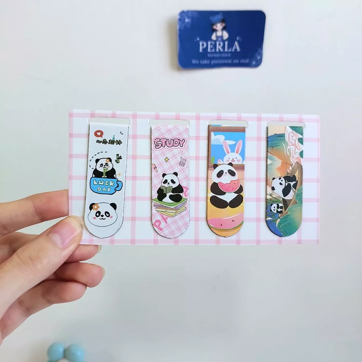 Magnet Panda Bookmark image