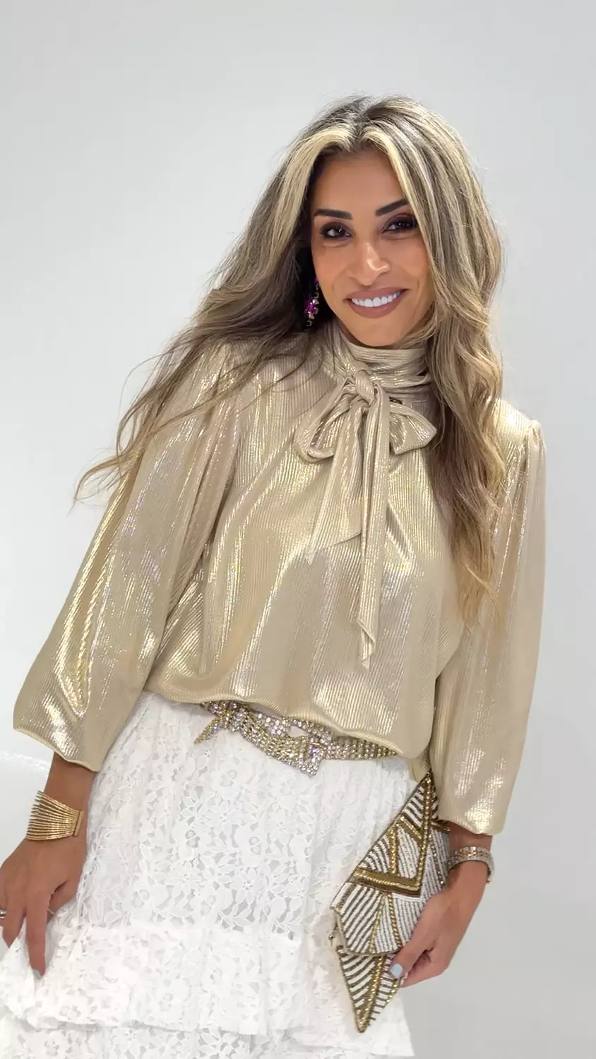 <h4 style="text-align: justify">Tops»</h4>