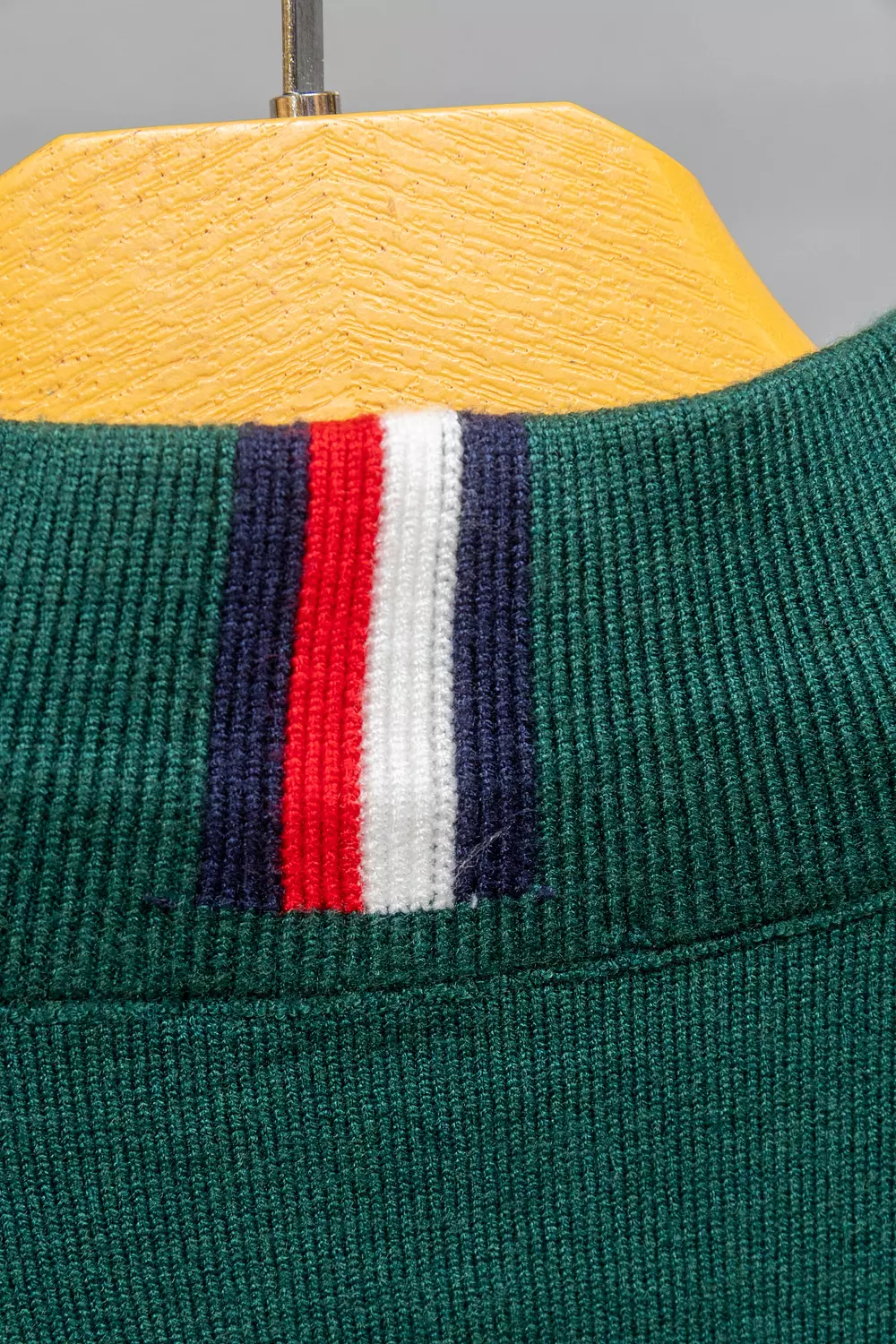 TOMMY HILFIGER HALF ZIPPER PULLOVER  24