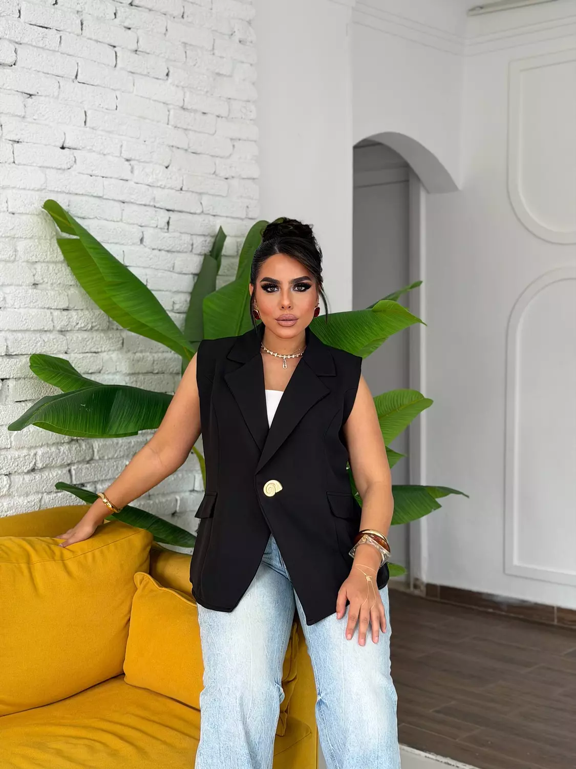 The Command vest image