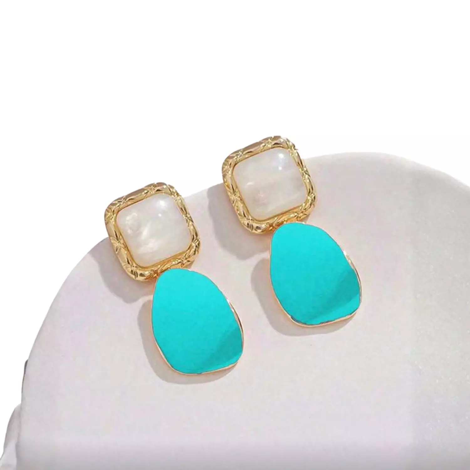 Assymetrical Turquoise Retro Square Earrings image