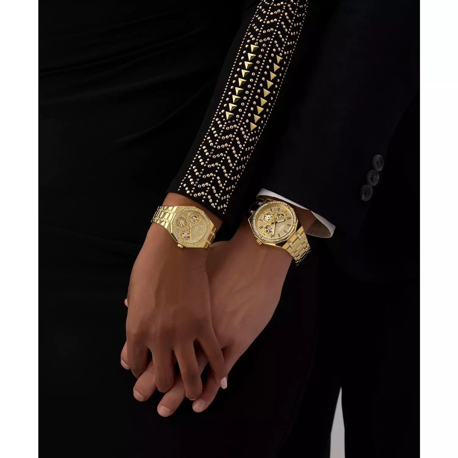 GUESS Mens Gold Tone Multi-function Watch Gold Tone Stainless Steel Bracelet GW0960G2 5