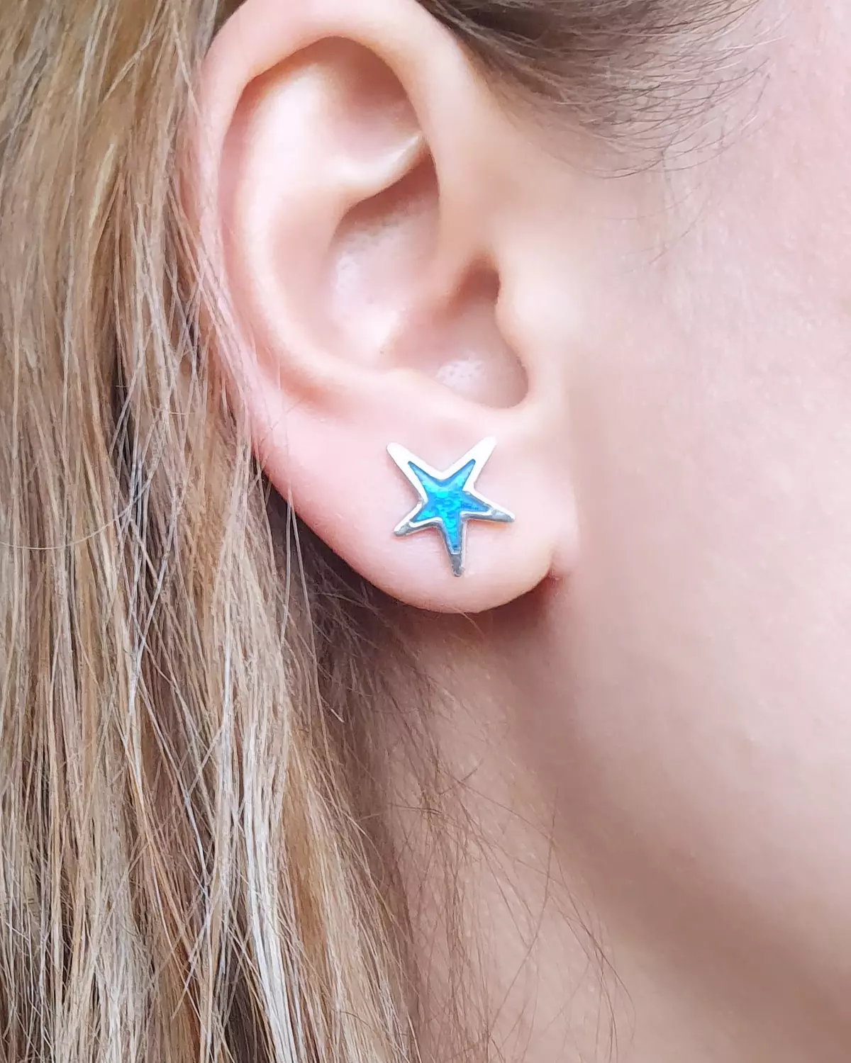 Blue star earrings image