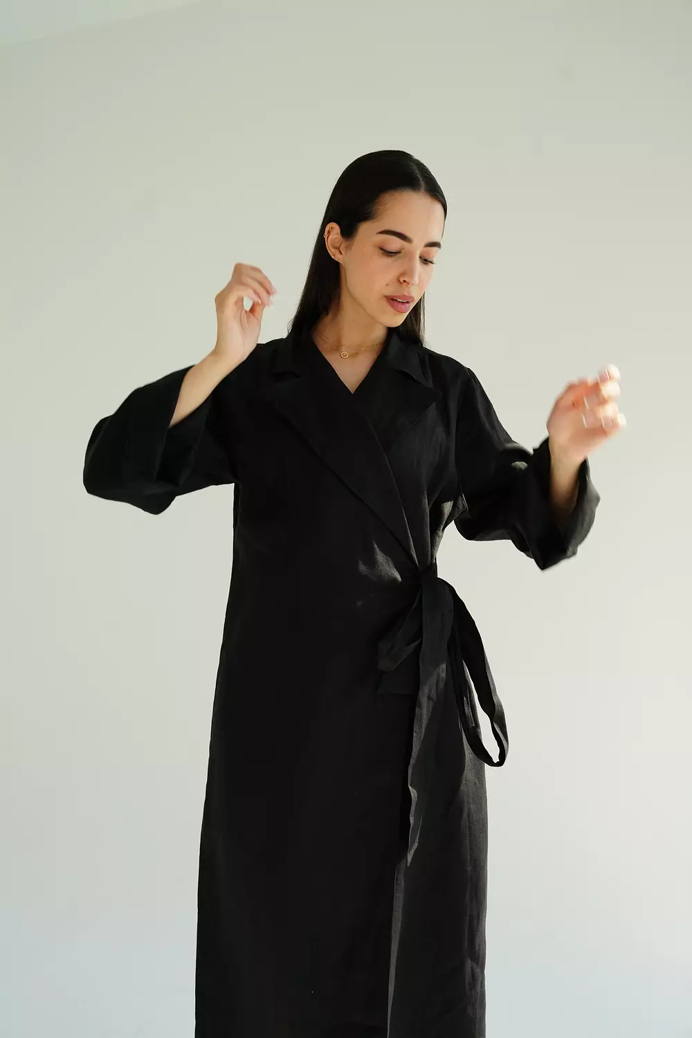 Black linen side-tie dress  4