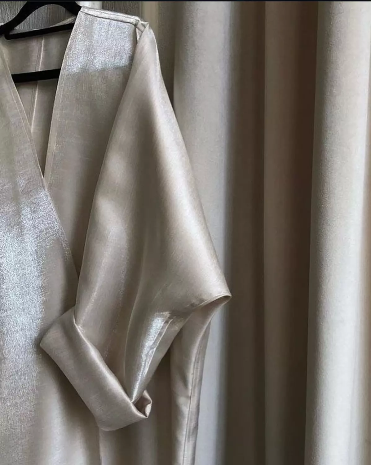  Metallic Kaftan image