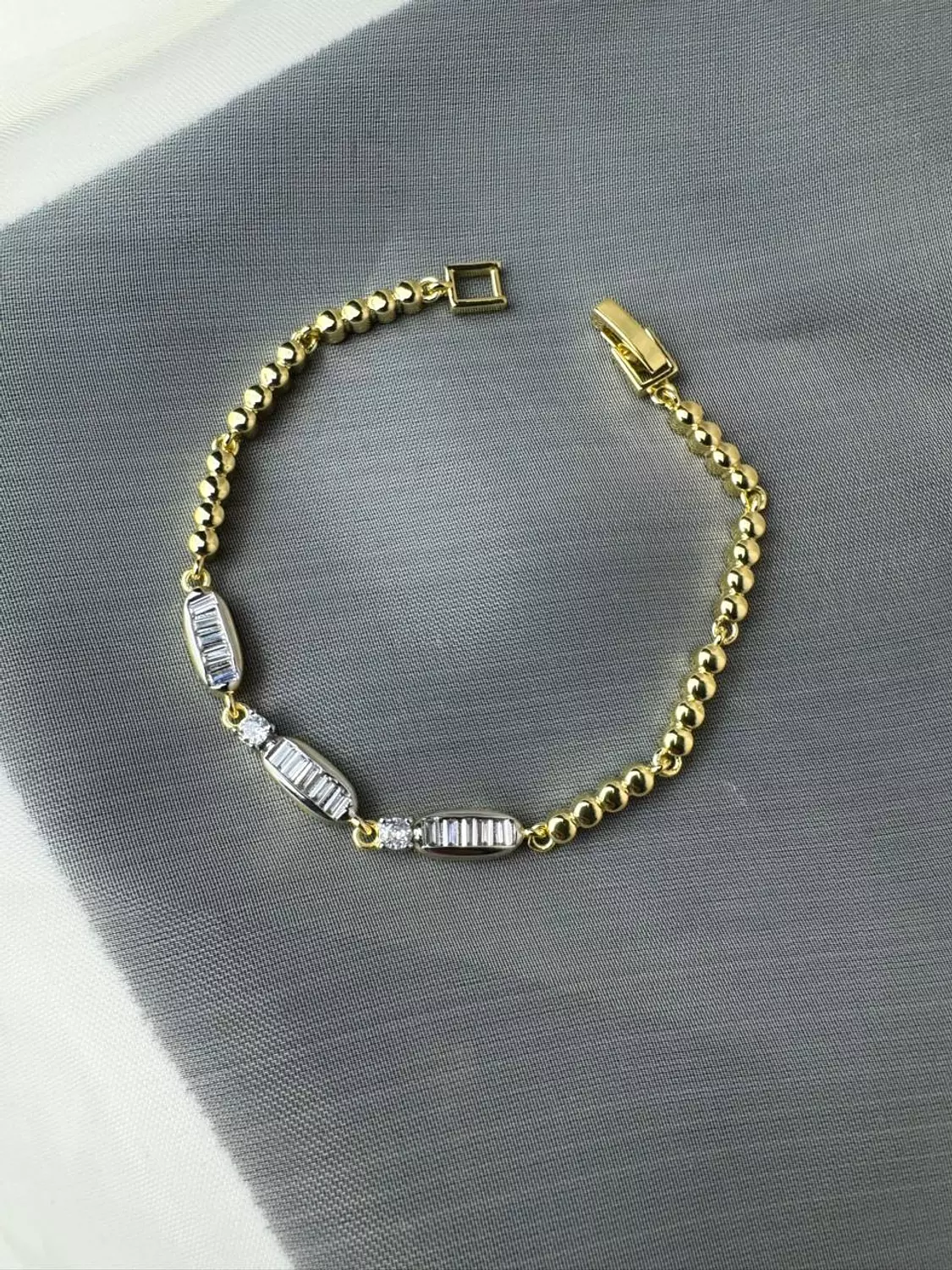 Cristal Bracelet 2 hover image