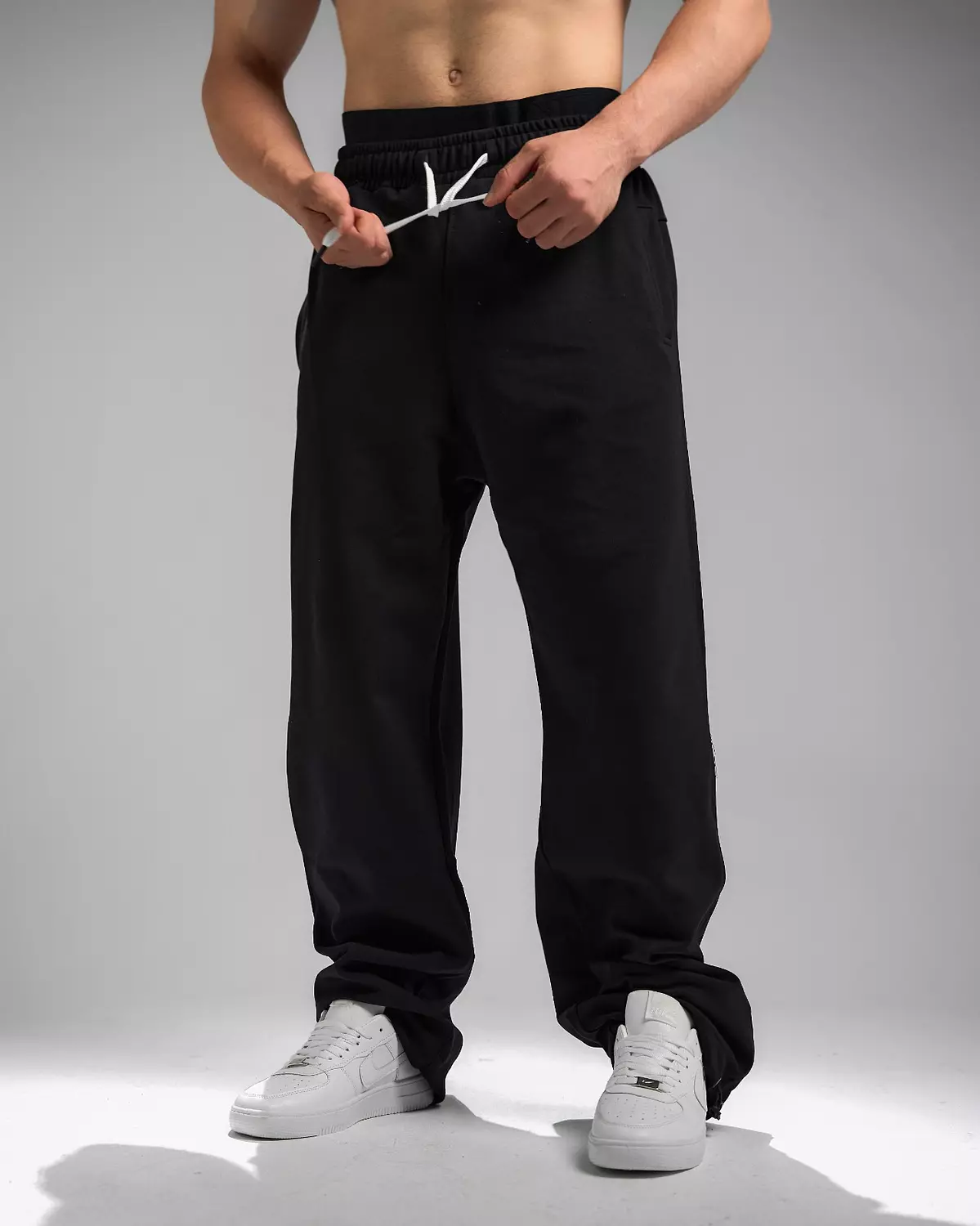 CLASSIC BAGGY SWEATS- black 5
