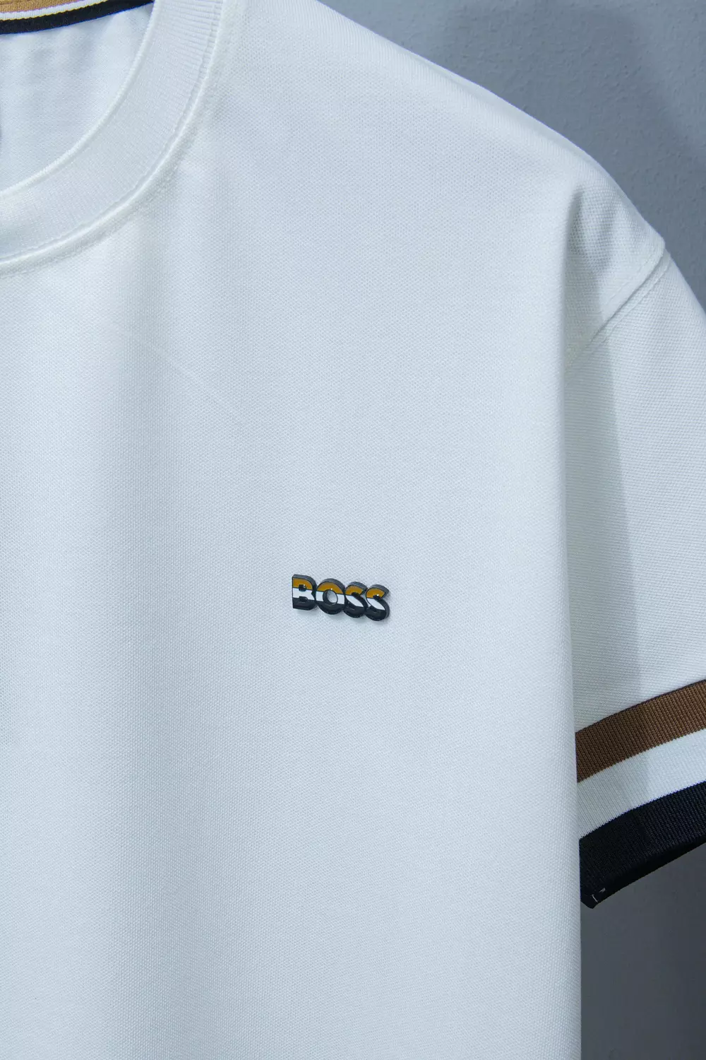 HUGO BOSS TSHIRT \ 2065 2