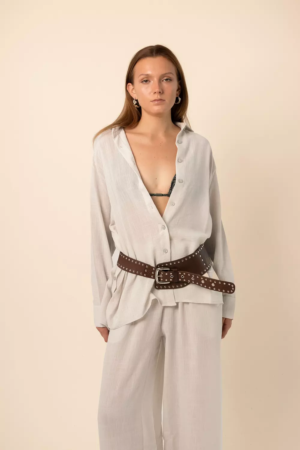 <p><strong>Oversized Shirt with side buttons - Oyster White</strong></p>