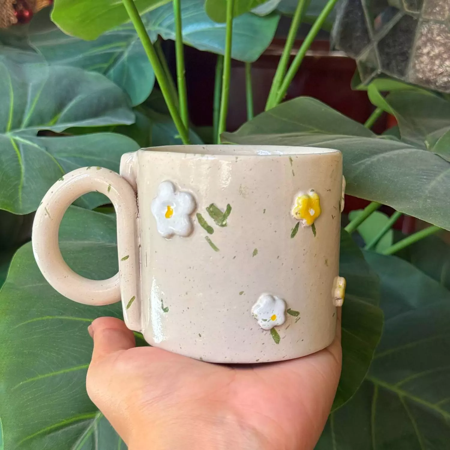 Beige Floral mug image