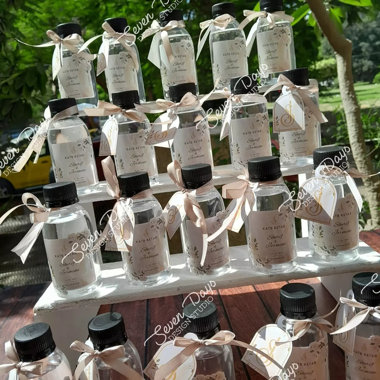 White Elegant Roses Zamzam Water 1