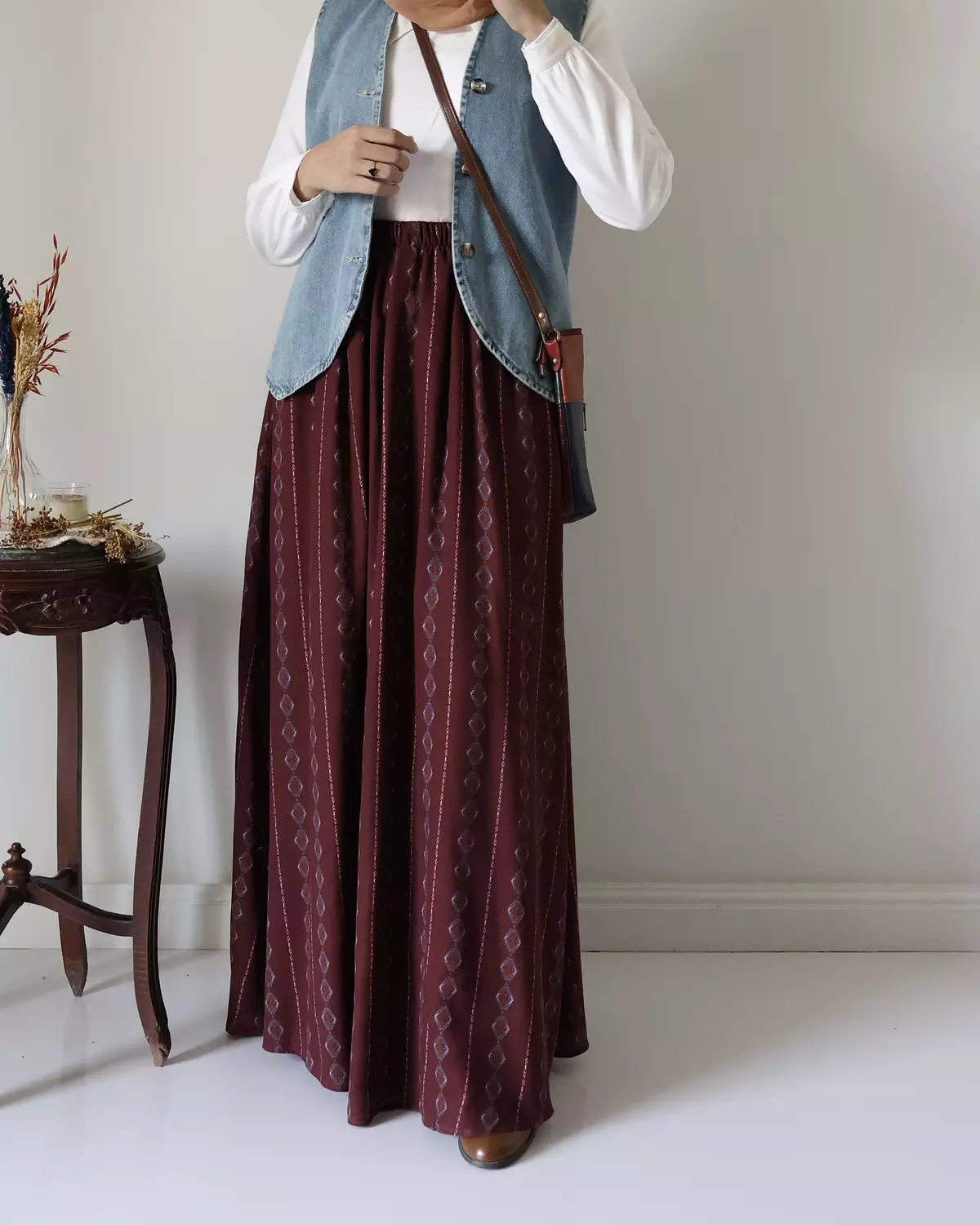 Levoil Linen Dark Red Skirt image