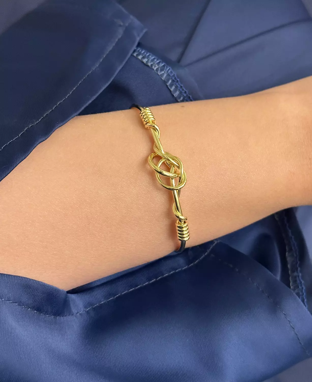 The double Knotted Bracelet 