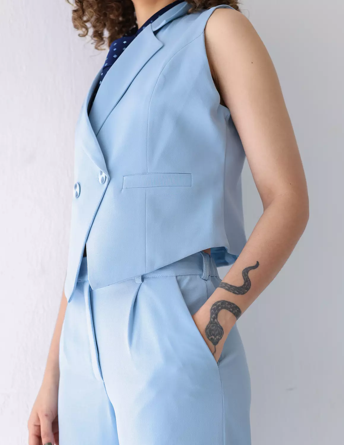 Sky Whisper double breasted cropped vest 6