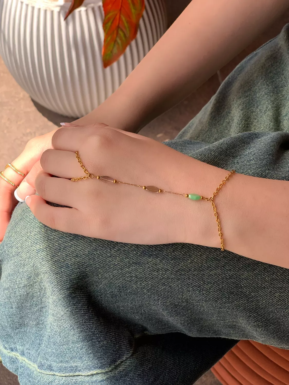 Sheli handchain 1
