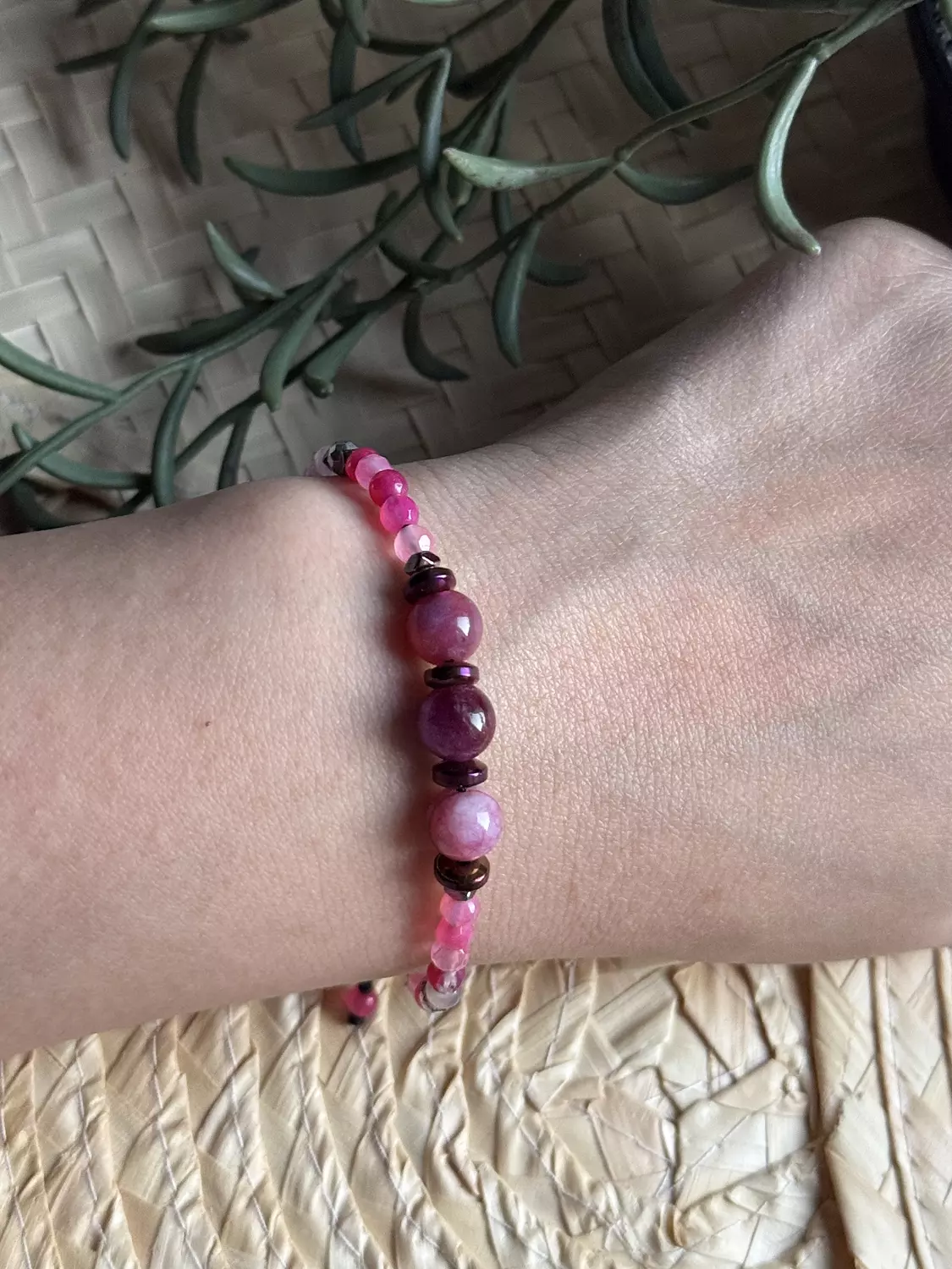Hematite / Agate Reds Bracelet ( Stock ) 4