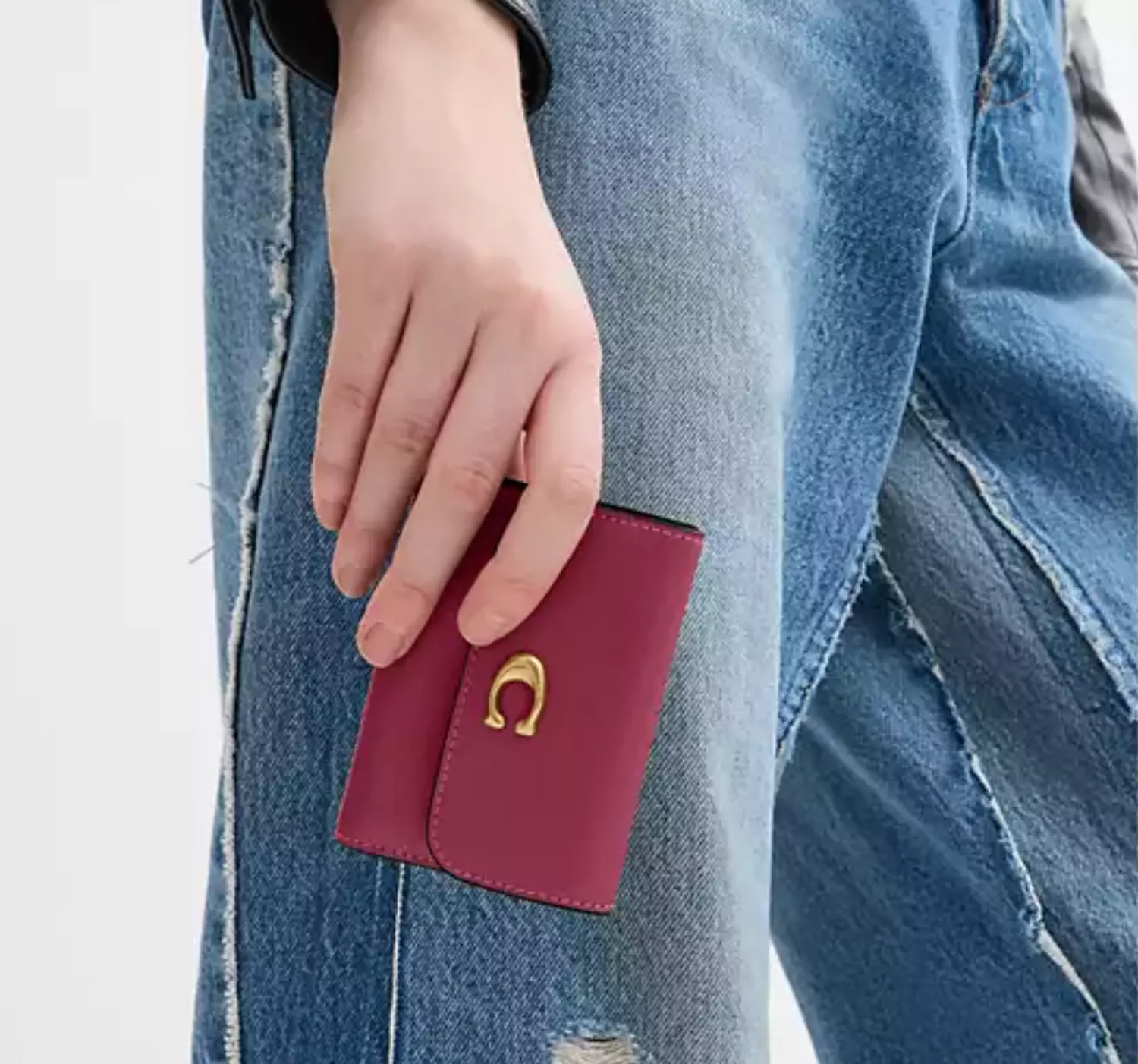 Essential Card Holder Wallet Black pink 4