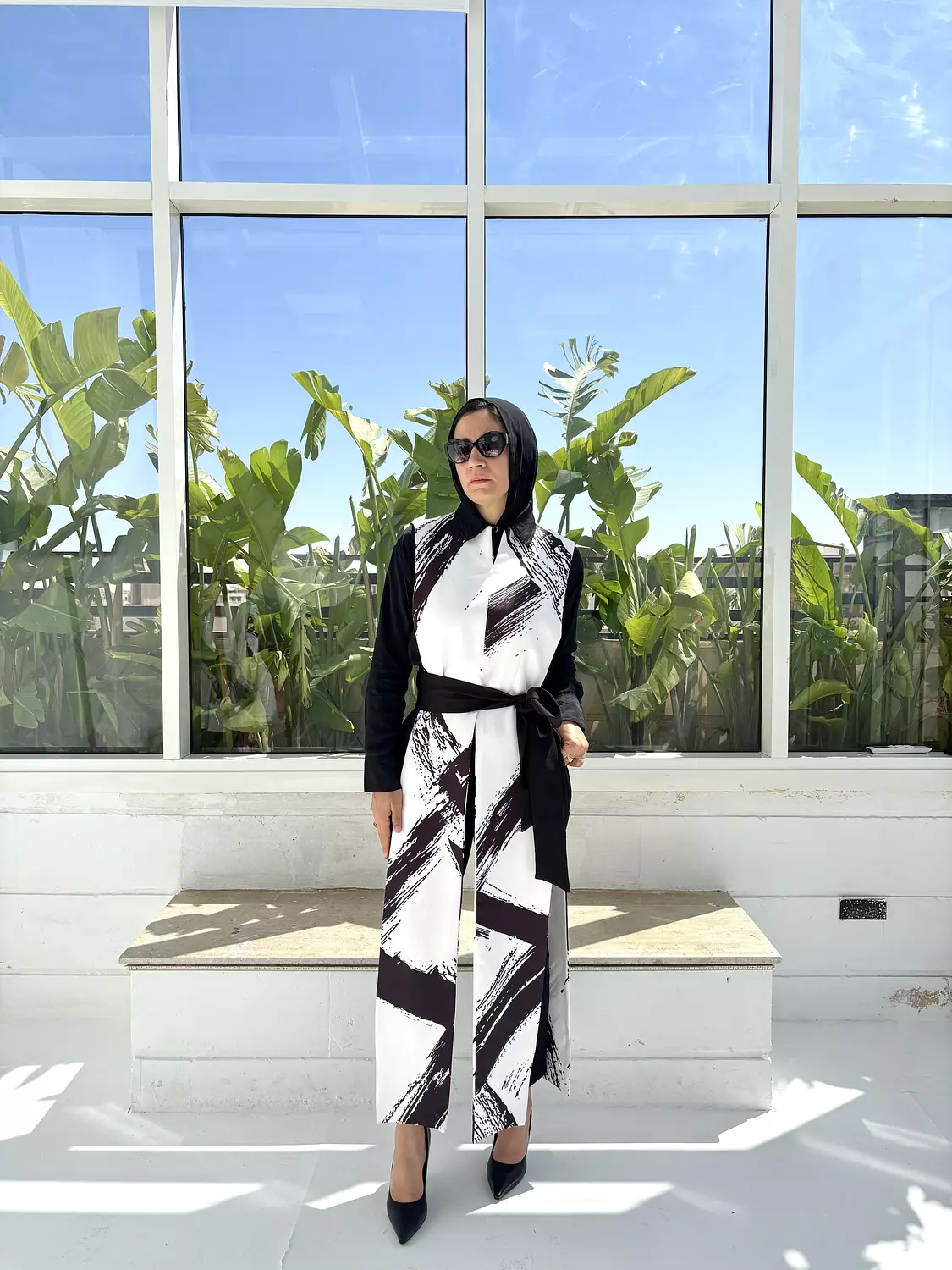 Farah long Vest image