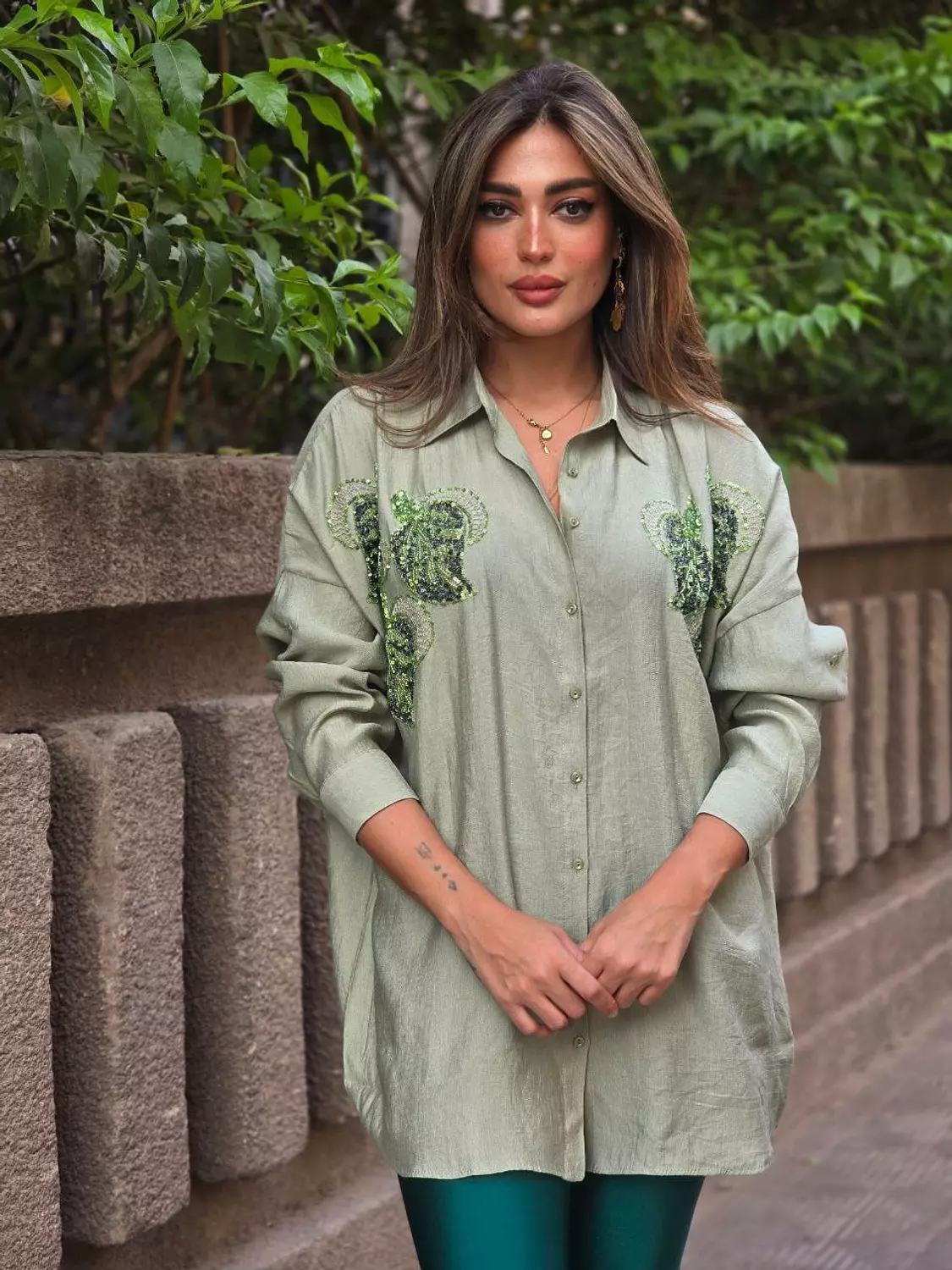 Oversize Embroidery Leaves Shirt image