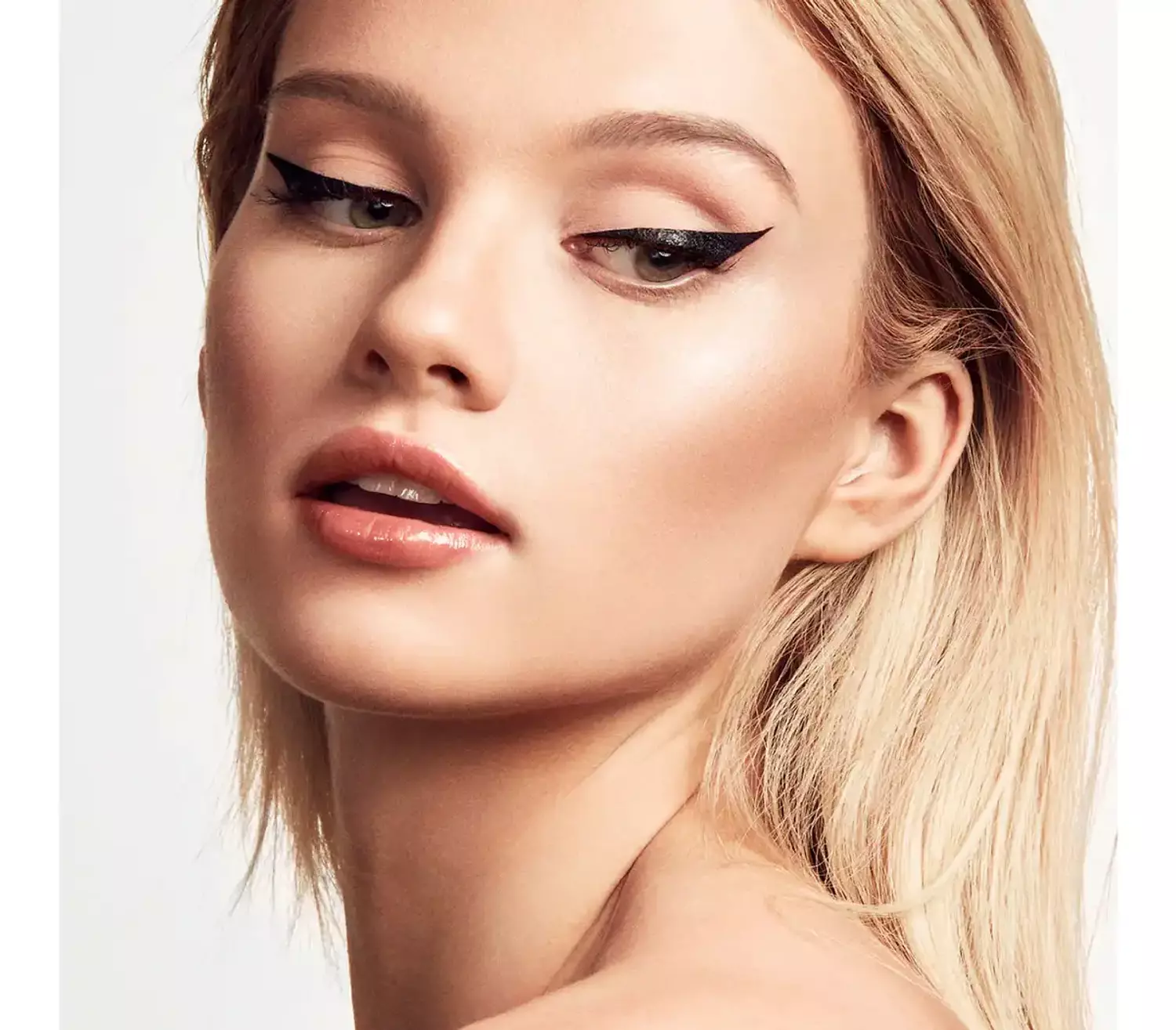 Fenty Beauty by Rihanna Lil Fly Stunna Mini Eye + Lip Set hover image