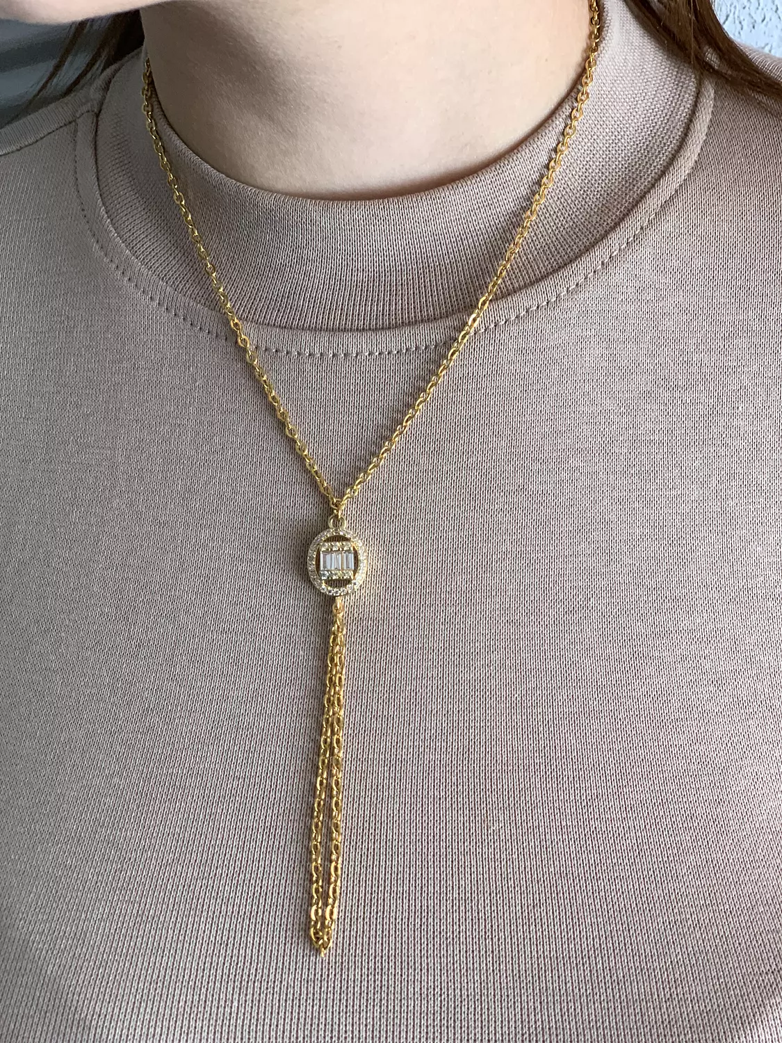Divana hand chain and necklace 1
