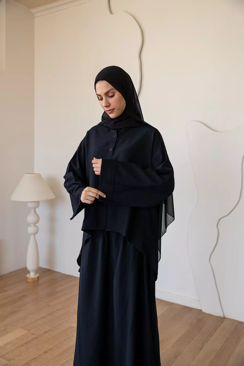 Elegant Demure Set in Black 044 4