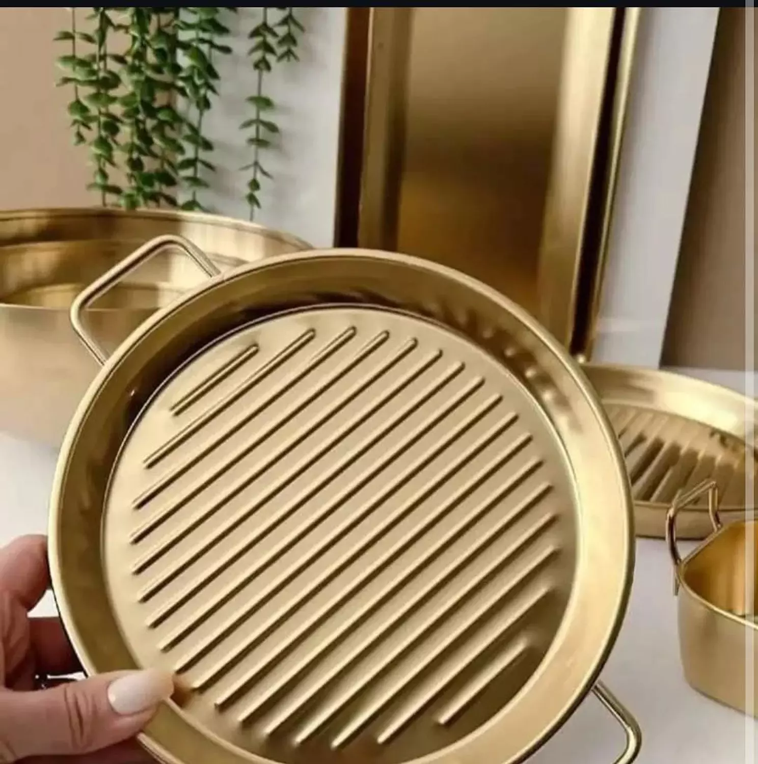 Grill served gold 2
