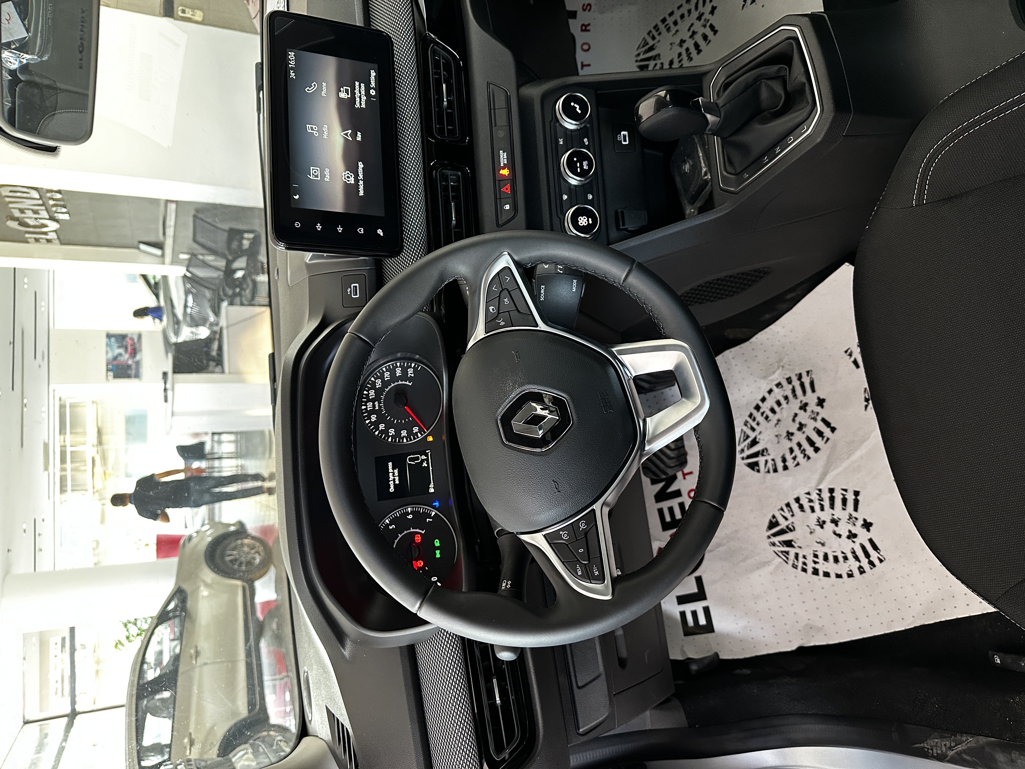 Renault Taliant hover image