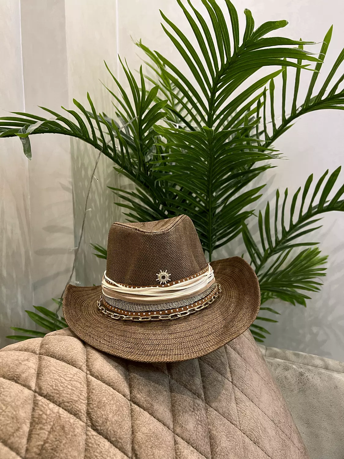 Sunset glow Hat 1