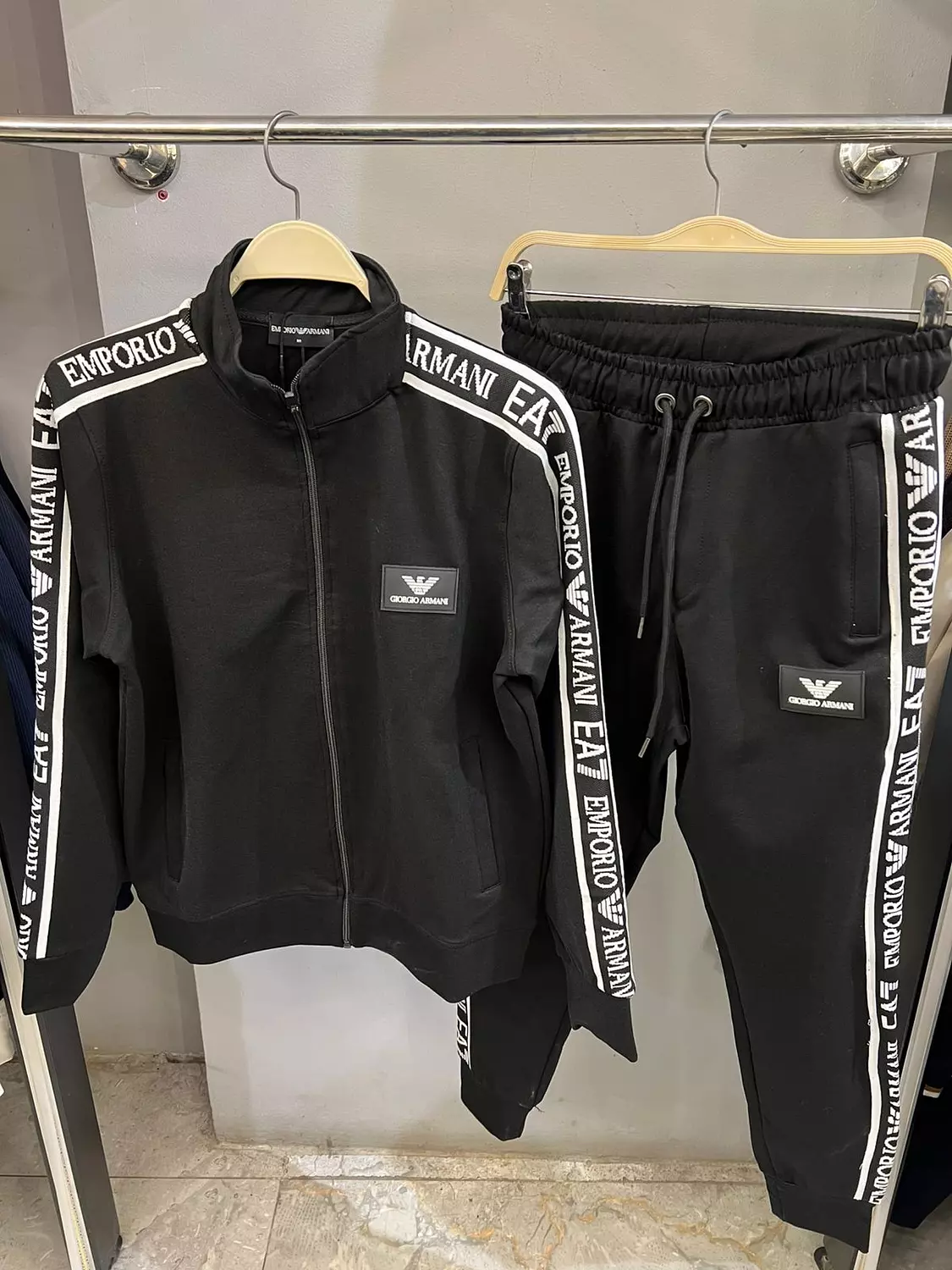 EMPORIO ARMANI SUIT 00 image