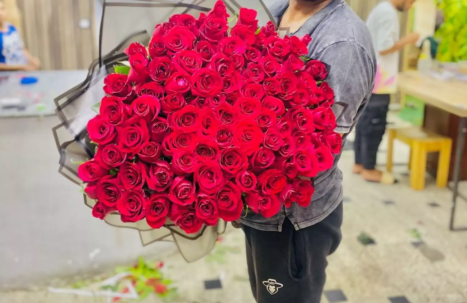 100 OF RED FLOWER image