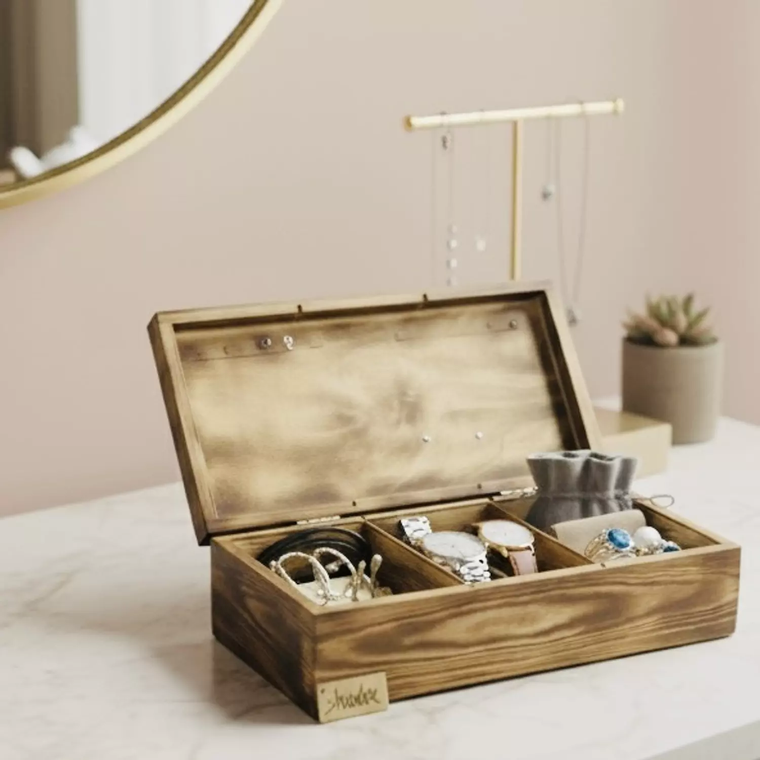 Rustica Jewelry Box image