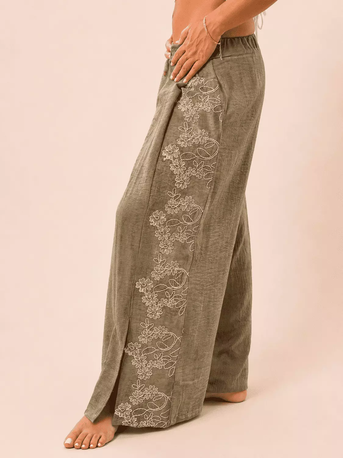 Wide-Leg Pants with side slits - Olive Green hover image