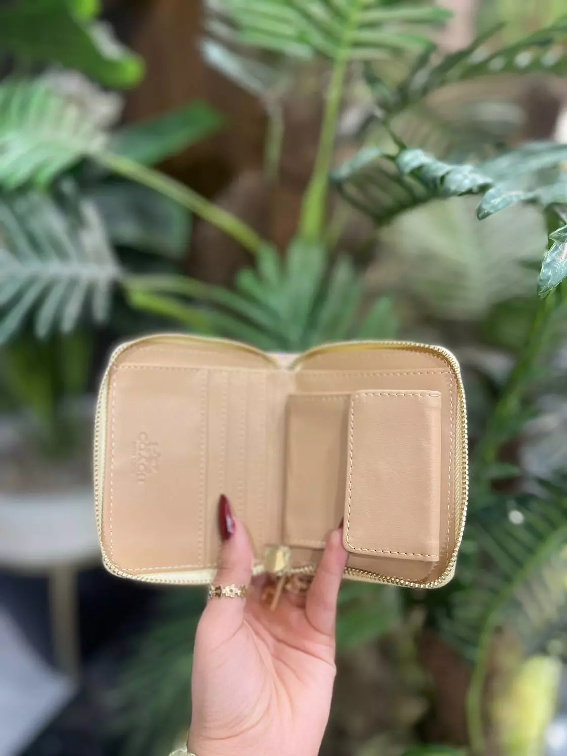 Guess wallets 2