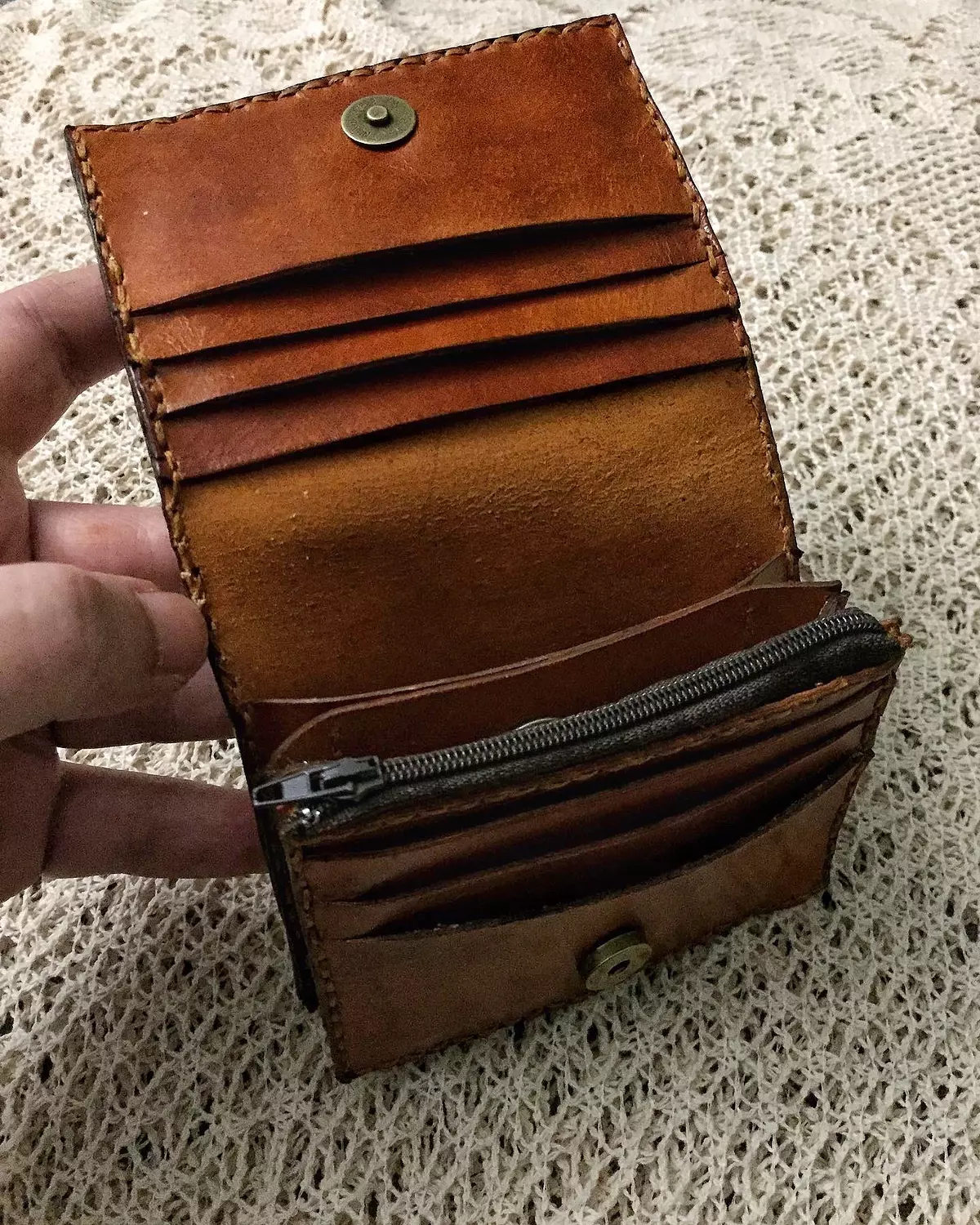 Floral tooled folded leather Wallet  8