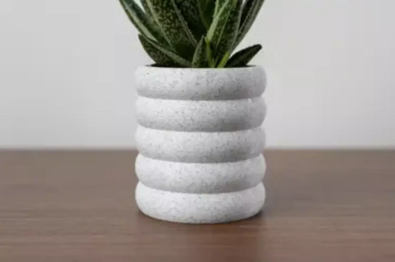 Planter with Twist-Off Drip Tray - Bubbles image