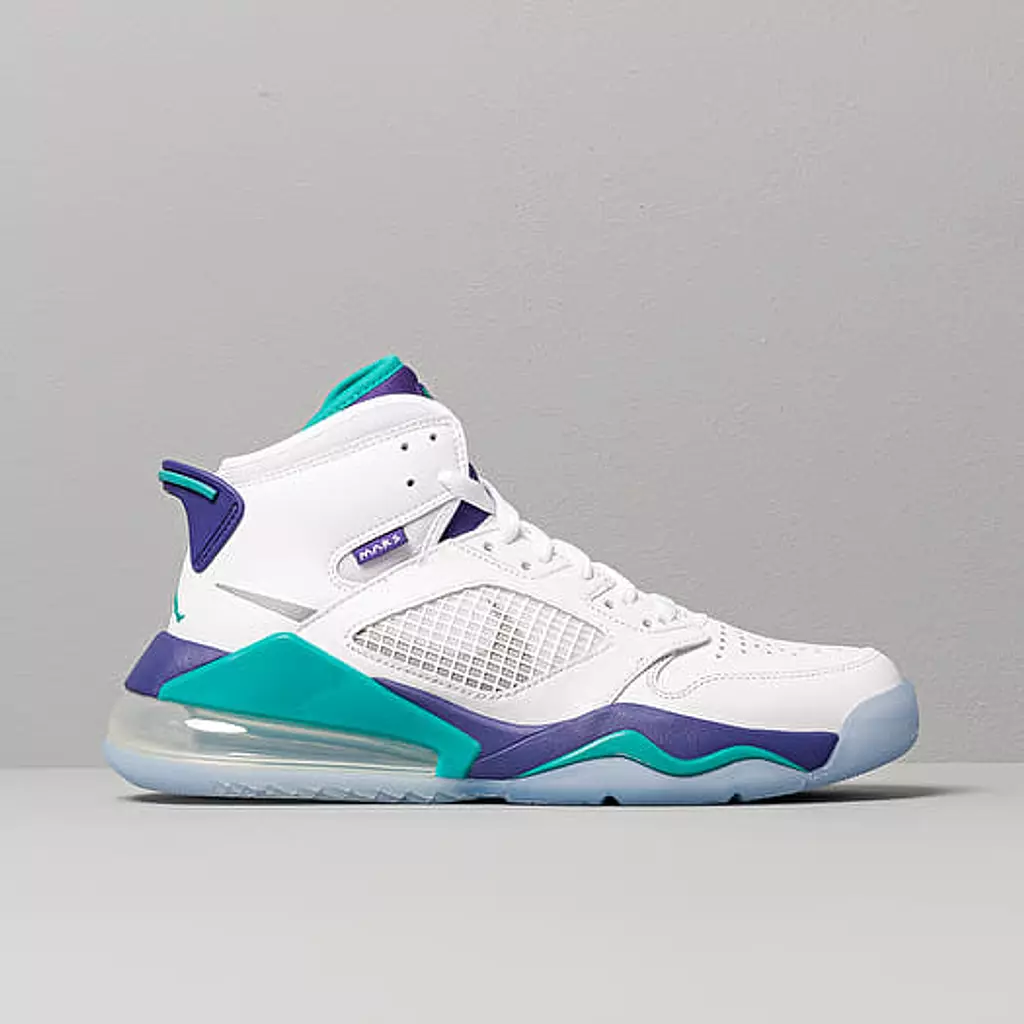 JORDAN MARS 270 WHITE-SKY WOMEN