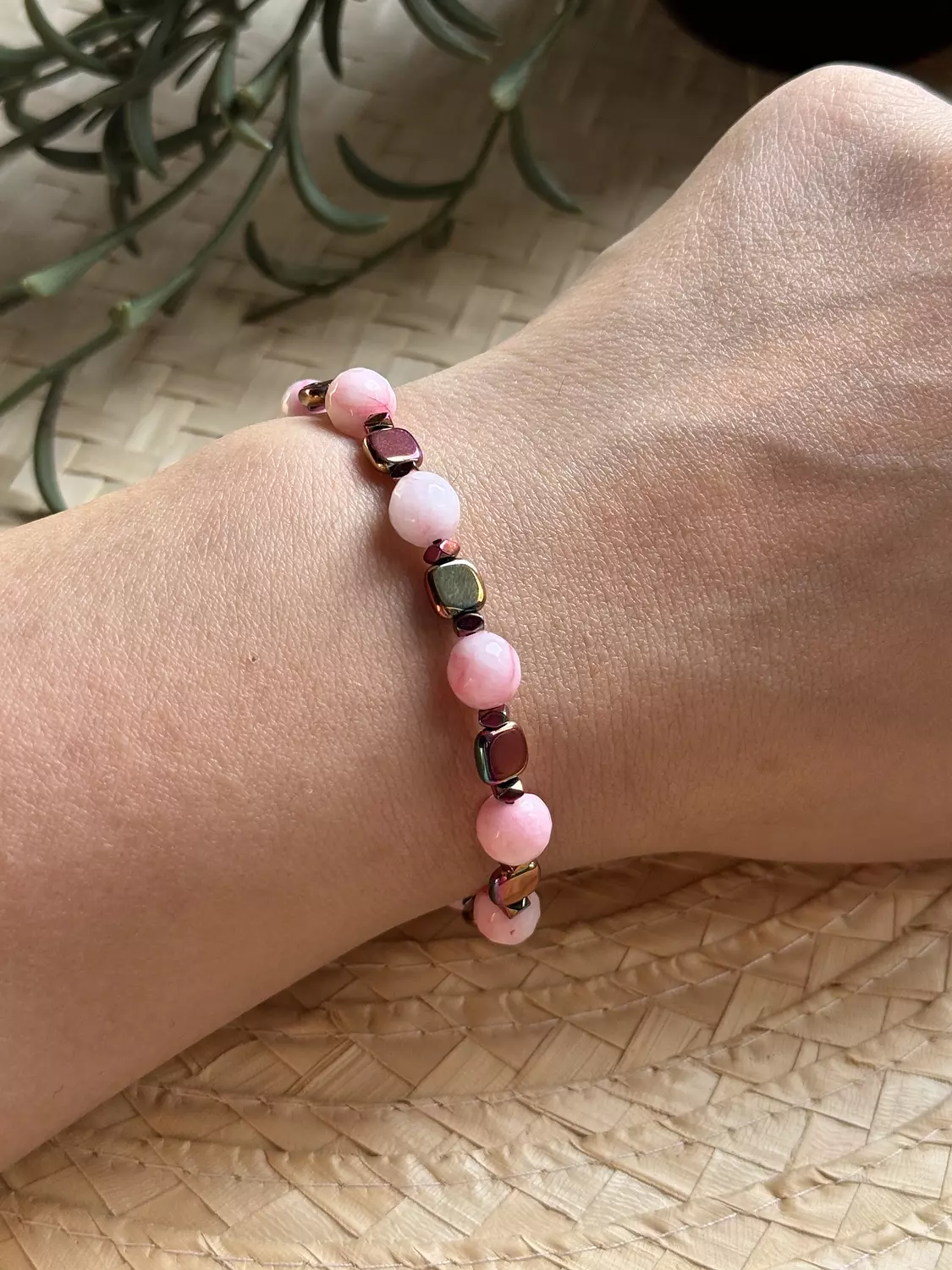 Hematite / Agate Pink Bracelet ( Stock ) 1