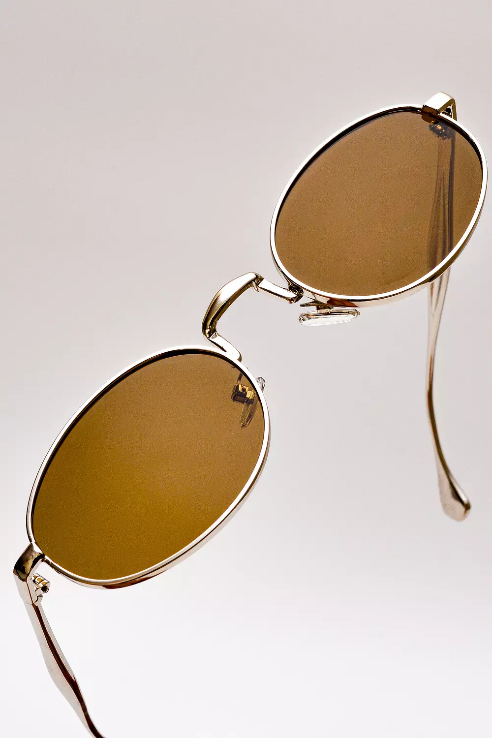 trendy sunglasses image