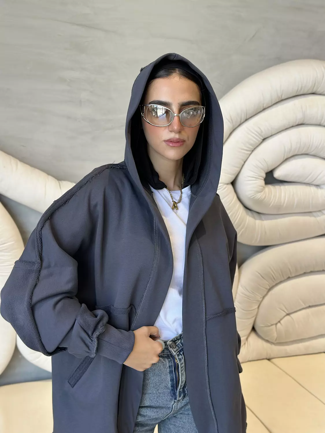 HOODED CARDIGAN IN CHARCOAL GREY 4