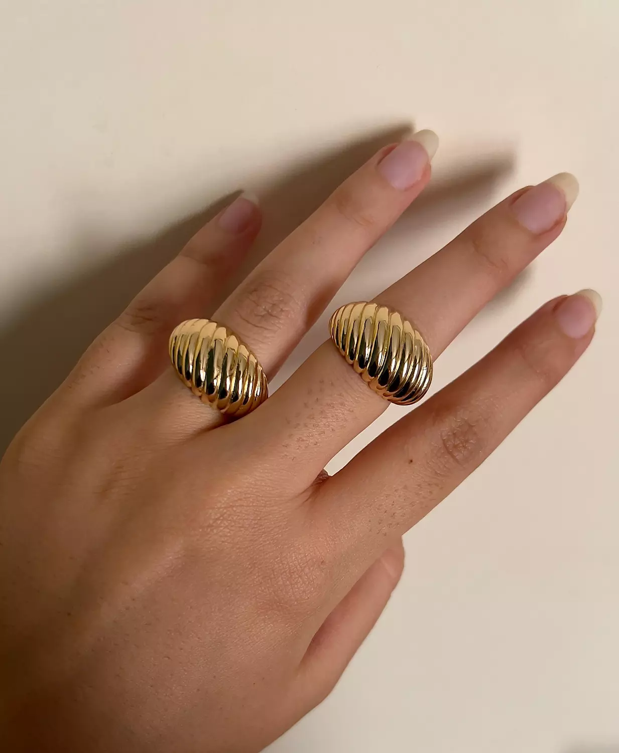 Waves Ring hover image