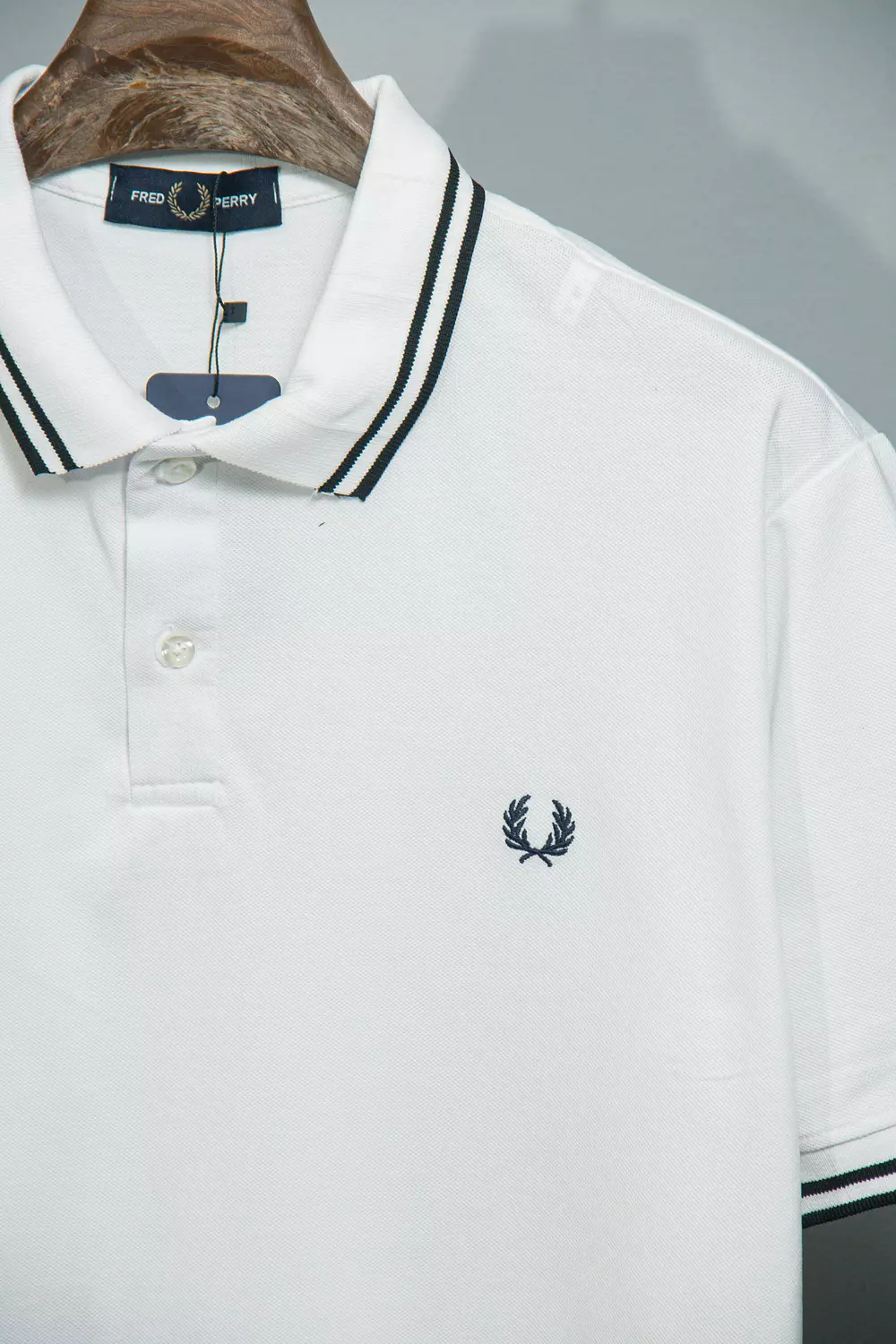 FRED PERRY TSHIRT \ 2164 7