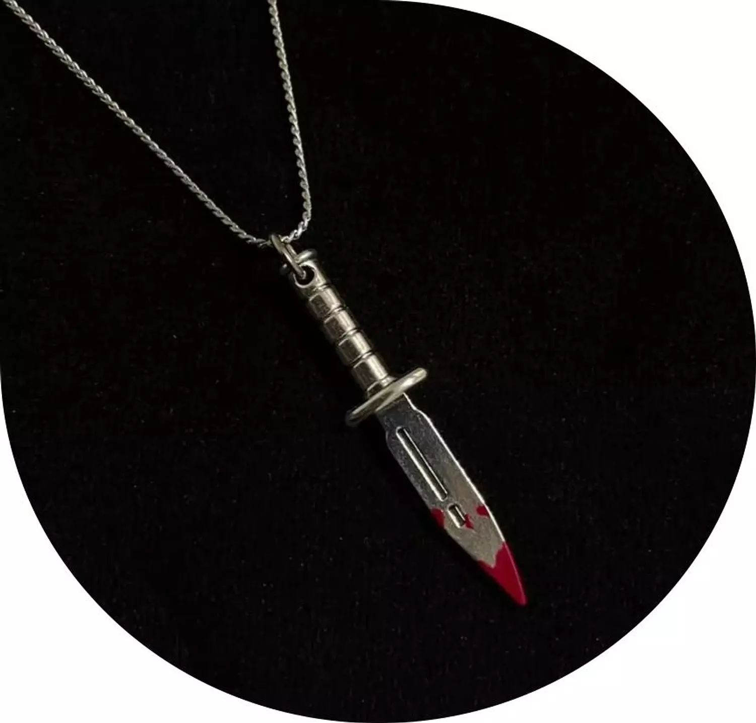 <h3 style="text-align: center"><span style="color: #ff0d0d">silver</span></h3>